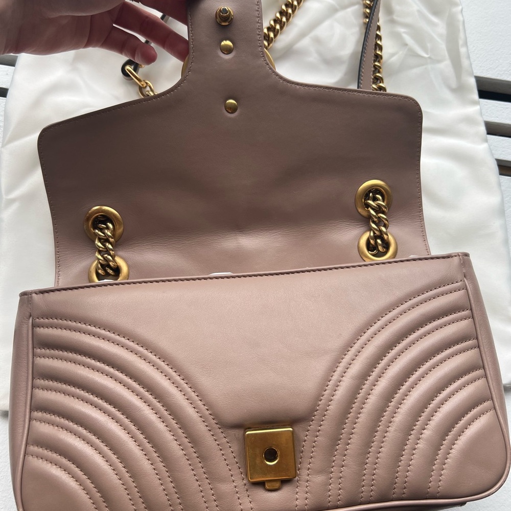 Gucci Marmont Small Shoulder Bag - Picture 5 of 10